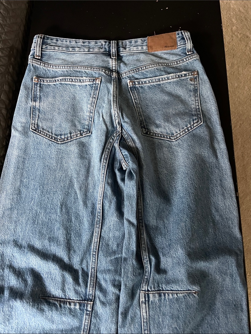 Madewell Vintage Wash Darted Barrel Leg Relaxed Women’s Jeans - Light Blue - Picture 4 of 4